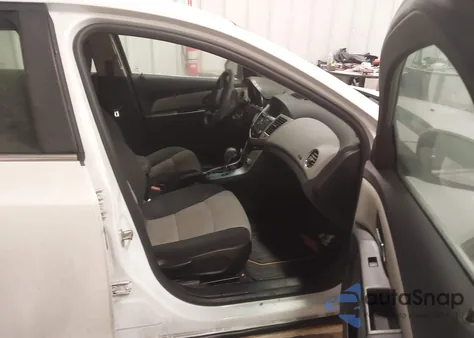 2012 Chevrolet Cruze Ls z USA, uszkodzony, nr VIN 1G1PC5SH0C7371704